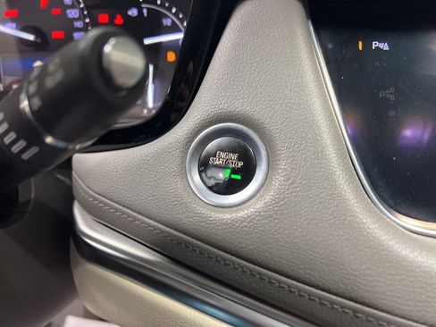 Used 2017 Cadillac XT5 Luxury w/ Driver Awareness Package image 28