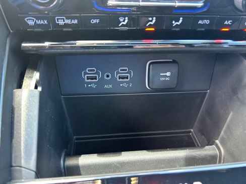 Certified 2024 Jeep Grand Cherokee Limited RWD image 42