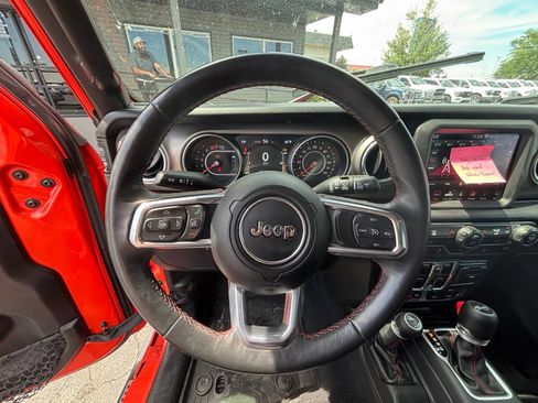 Used 2019 Jeep Wrangler Unlimited Rubicon AWD/4WD image 9
