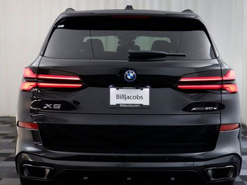 New 2026 BMW X5 xDrive50e w/ M Sport Package AWD/4WD image 16