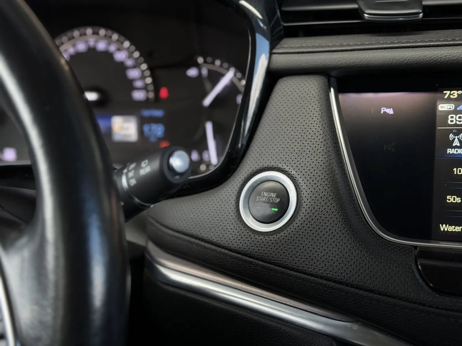 Used 2018 Cadillac XT5 Luxury FWD image 28