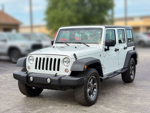 Used 2017 Jeep Wrangler Unlimited Sport w/ Connectivity Group AWD/4WD image 5