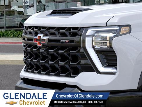 New 2026 Chevrolet Silverado 2500 ZR2 w/ LPO, Dark Essentials Package image 13