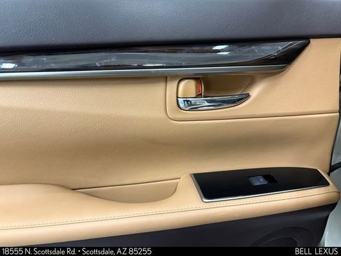 Used 2017 Lexus ES 300h FWD image 21