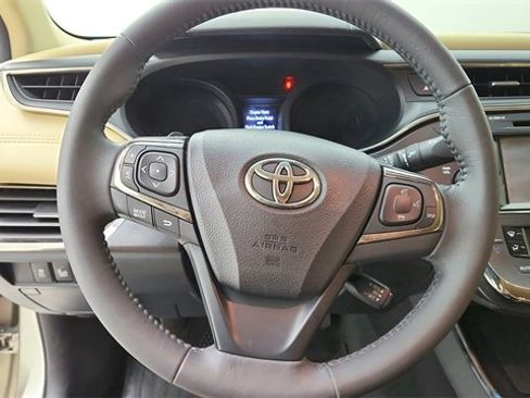 Used 2016 Toyota Avalon XLE Premium image 13