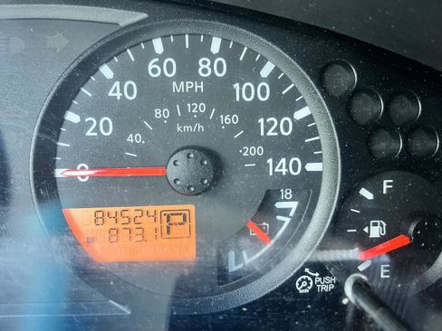 Used 2018 Nissan Frontier SV AWD/4WD image 16