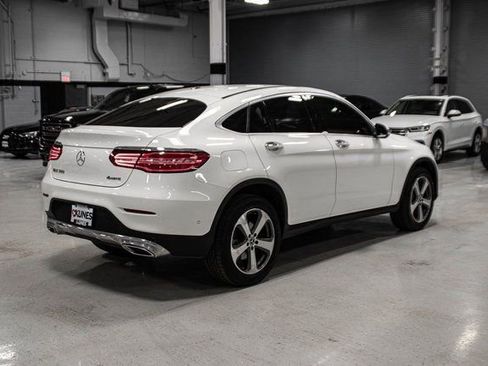 Used 2019 Mercedes-Benz GLC 300 4MATIC Coupe image 4