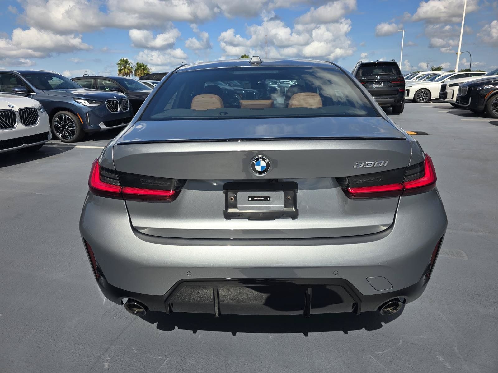 New 2026 BMW 330i Sedan w/ M Sport Package RWD image 4