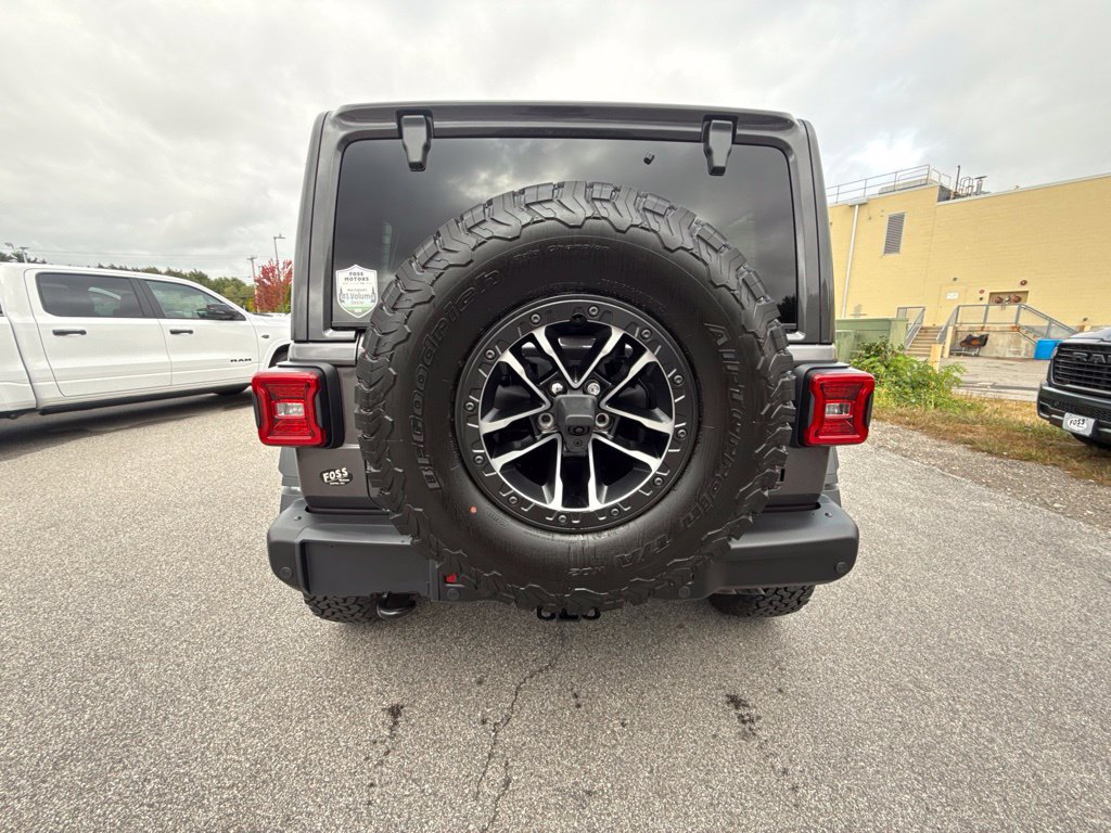Used 2026 Jeep Wrangler Unlimited Rubicon 392 w/ Quick Order Package 27X Moab AWD/4WD image 4
