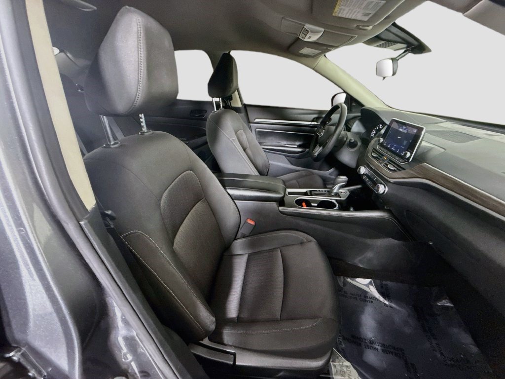 Used 2023 Nissan Altima 2.5 SV FWD image 28
