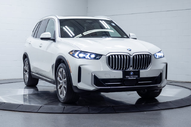 Certified 2026 BMW X5 xDrive40i AWD/4WD image 4