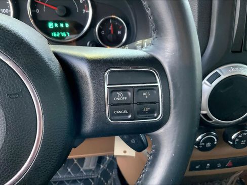 Used 2014 Jeep Wrangler Unlimited Sahara w/ Mopar Chrome Edition Group image 23