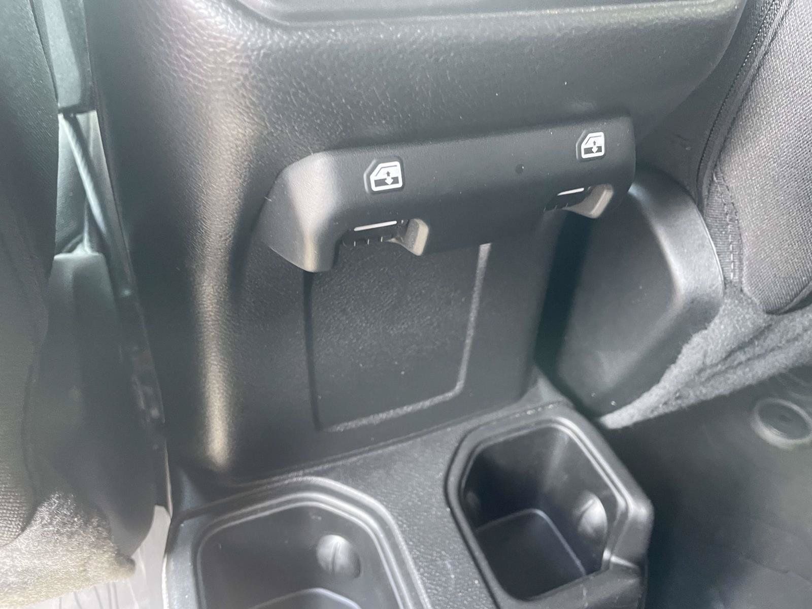 Used 2023 Jeep Gladiator Sport AWD/4WD image 11