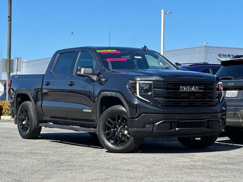 Used 2024 GMC Sierra 1500 Elevation w/ Elevation Premium Package AWD/4WD image 2