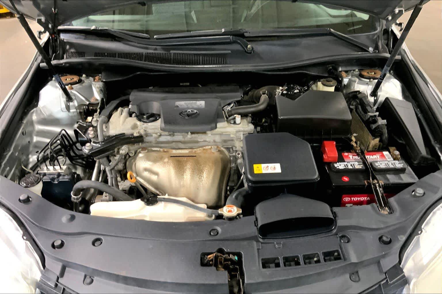 Used 2017 Toyota Camry LE FWD image 31