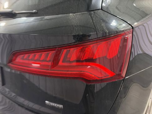 Used 2019 Audi Q5 2.0T Premium Plus w/ Premium Plus Package image 9