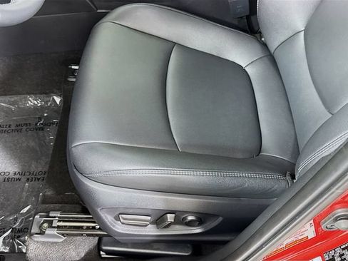 Certified 2026 Toyota Corolla Cross XLE w/ Convenience Package FWD image 20