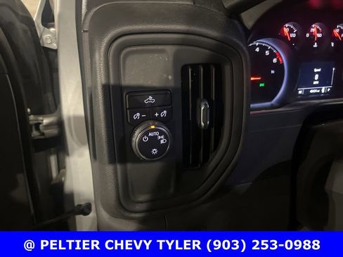 Used 2020 Chevrolet Silverado 1500 Custom w/ Custom Value Package RWD image 14