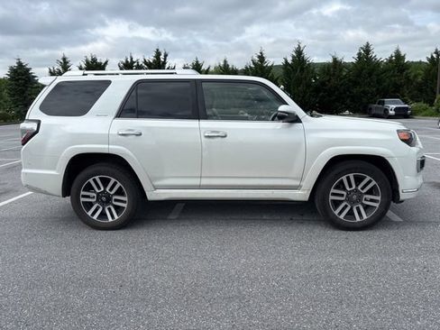 Used 2019 Toyota 4Runner Limited AWD/4WD image 4