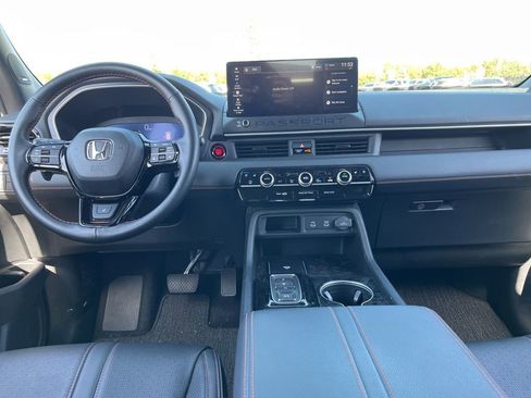 Certified 2026 Honda Passport TrailSport Elite image 17