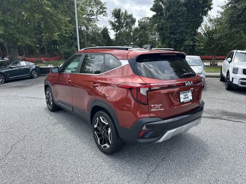 Certified 2025 Kia Seltos SX AWD/4WD image 8
