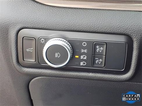 Used 2023 Ford Explorer Limited image 22