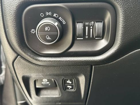 Used 2023 RAM 1500 Laramie AWD/4WD image 24