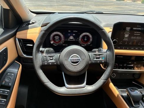 Certified 2021 Nissan Rogue Platinum AWD/4WD image 14