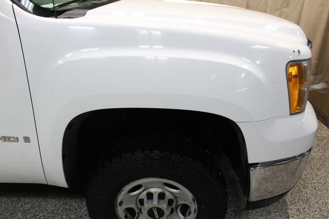 Used 2007 GMC Sierra 2500 W/T RWD image 9