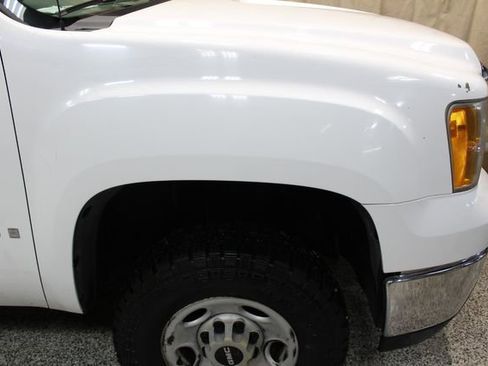 Used 2007 GMC Sierra 2500 W/T image 9