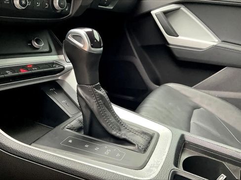 Used 2022 Audi Q3 2.0T Premium image 14