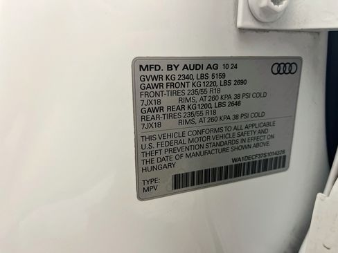 Used 2025 Audi Q3 2.0T Premium AWD/4WD image 12