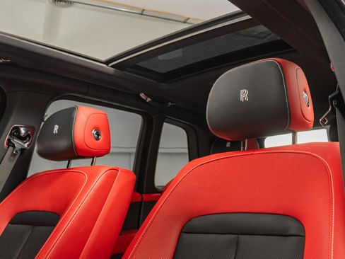 Used 2020 Rolls-Royce Cullinan AWD/4WD image 18