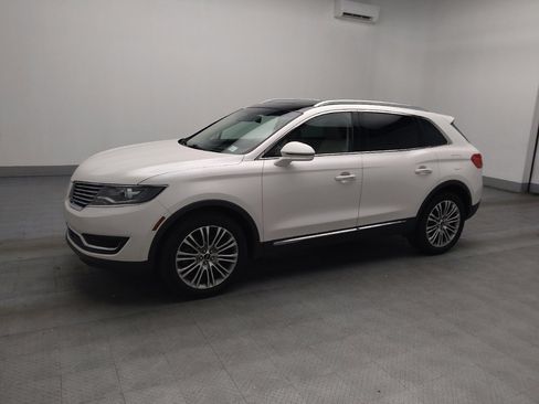 Used 2017 Lincoln MKX Reserve w/ Lincoln MKX Climate Package image 2