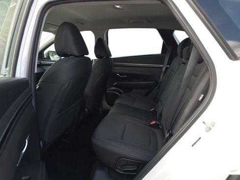 Used 2024 Hyundai Tucson SE AWD/4WD image 14