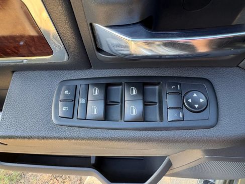 Used 2010 Dodge Ram 2500 Truck Laramie w/ Chrome Accents Group AWD/4WD image 25