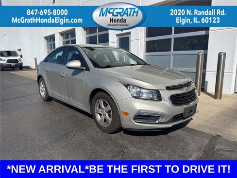 Used 2016 Chevrolet Cruze LT image 1
