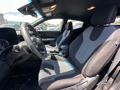 Used 2019 Hyundai Veloster 2.0 FWD image 9