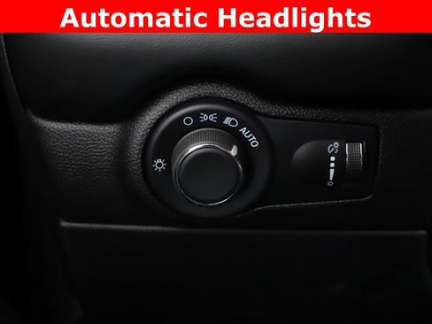 Used 2025 Dodge Durango GT image 21