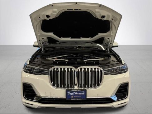 Used 2022 BMW X7 xDrive40i w/ Luxury Seating Package image 4