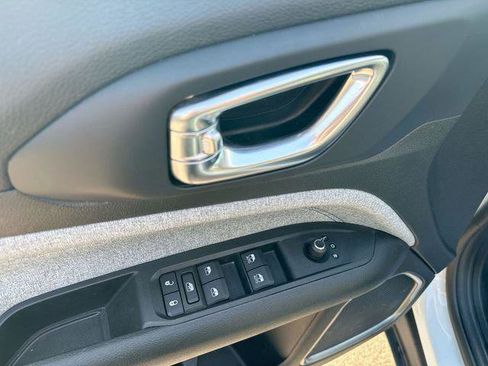 Certified 2022 Jeep Compass Latitude w/ Convenience Group image 15