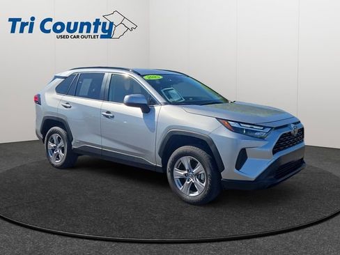 Used 2025 Toyota RAV4 XLE AWD/4WD image 1