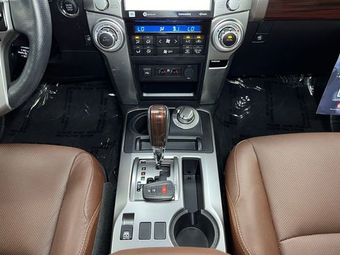 Used 2024 Toyota 4Runner Limited AWD/4WD image 7