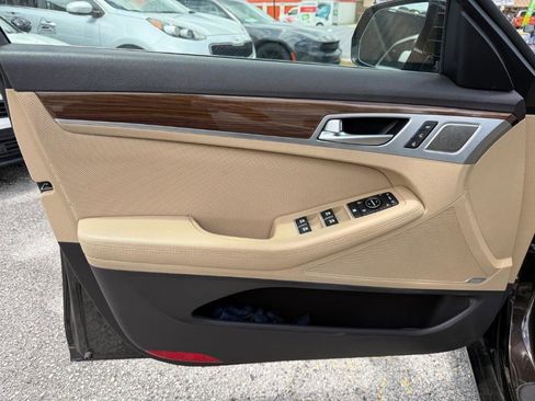 Used 2018 Genesis G80 3.8 w/ Option Group 02 RWD image 12