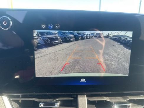 New 2026 Chevrolet Equinox LT image 24