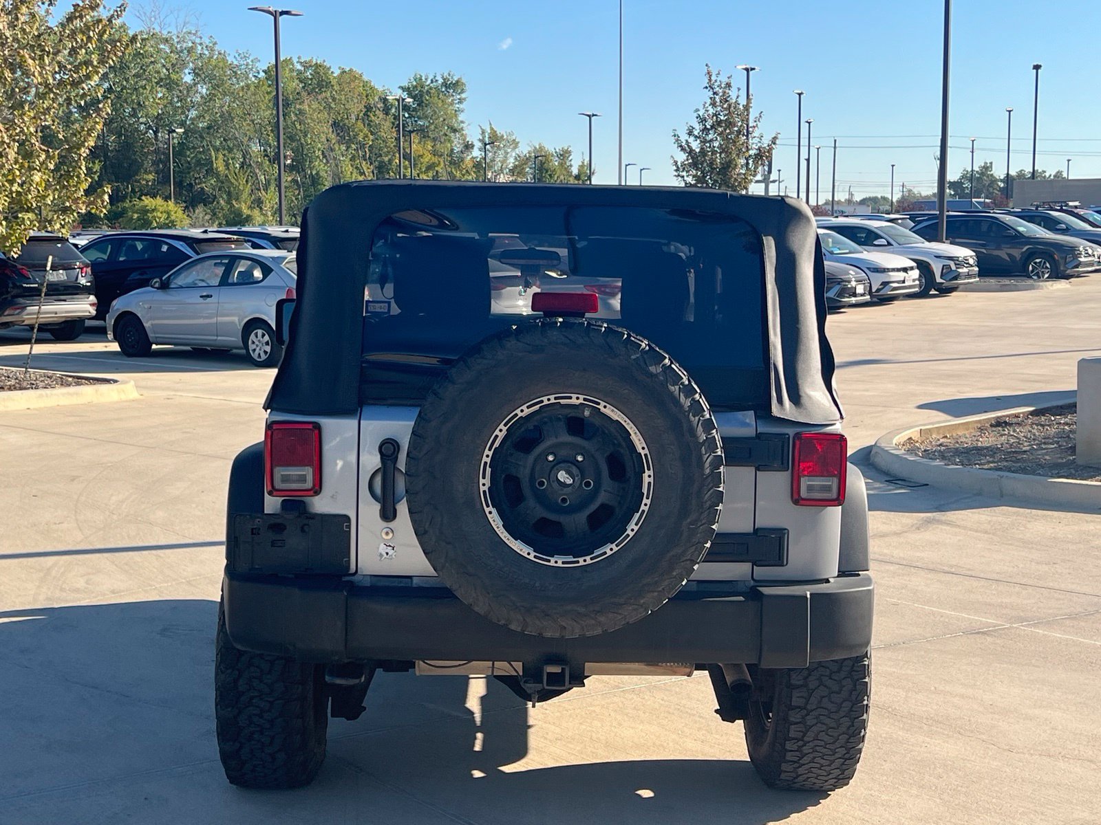 Used 2015 Jeep Wrangler Sport AWD/4WD image 20