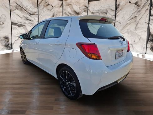 Used 2016 Toyota Yaris SE image 6