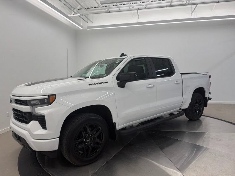 Used 2025 Chevrolet Silverado 1500 RST w/ Rally Edition AWD/4WD image 7