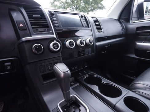 Used 2022 Toyota Sequoia TRD Sport AWD/4WD image 29