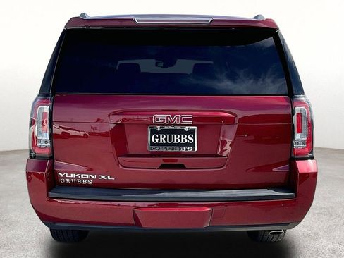 Used 2017 GMC Yukon XL SLT w/ Premium Edition image 6